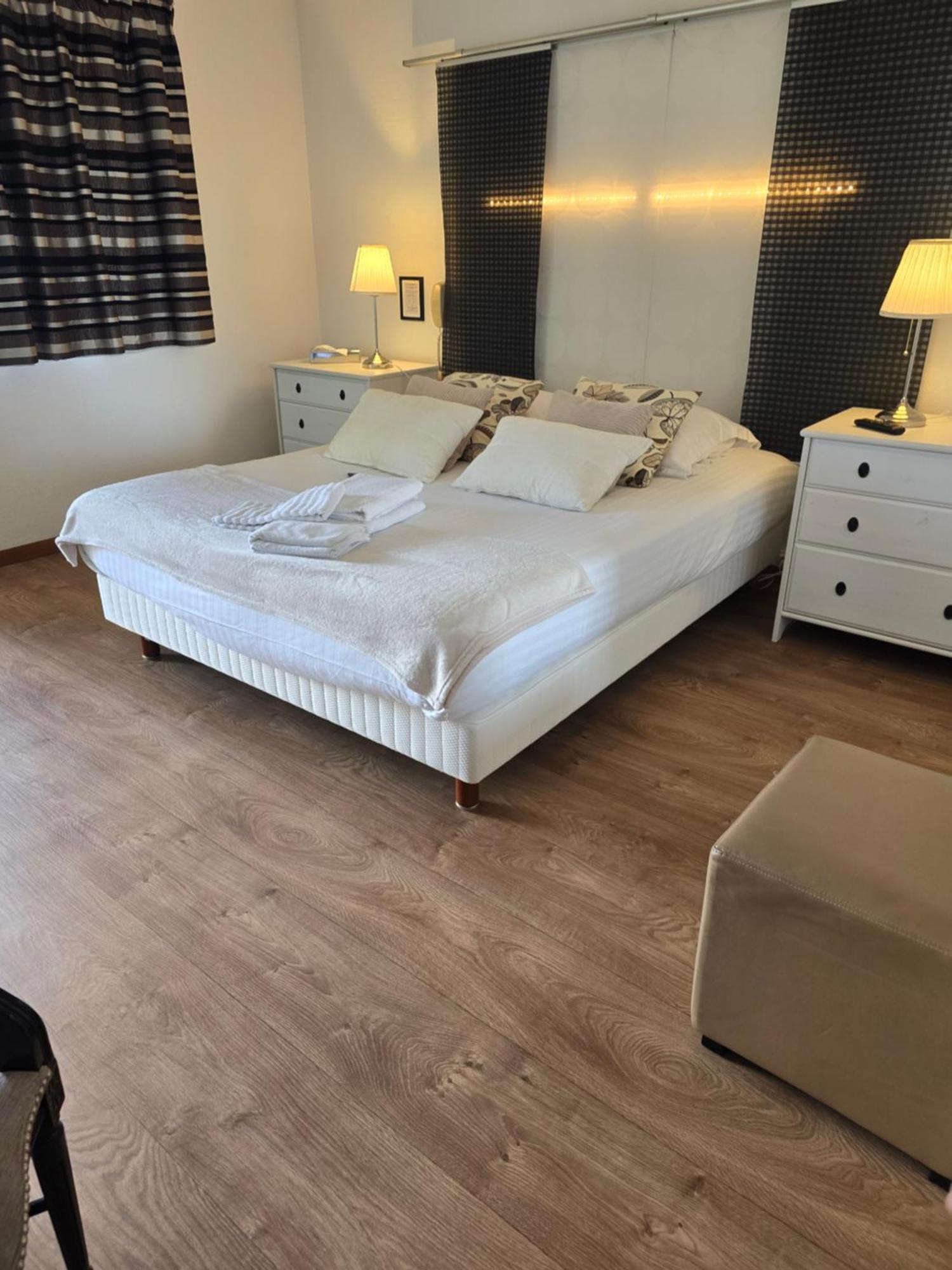 Hotel L'Ideal Le Mountbatten Arromanches-les-Bains Eksteriør bilde