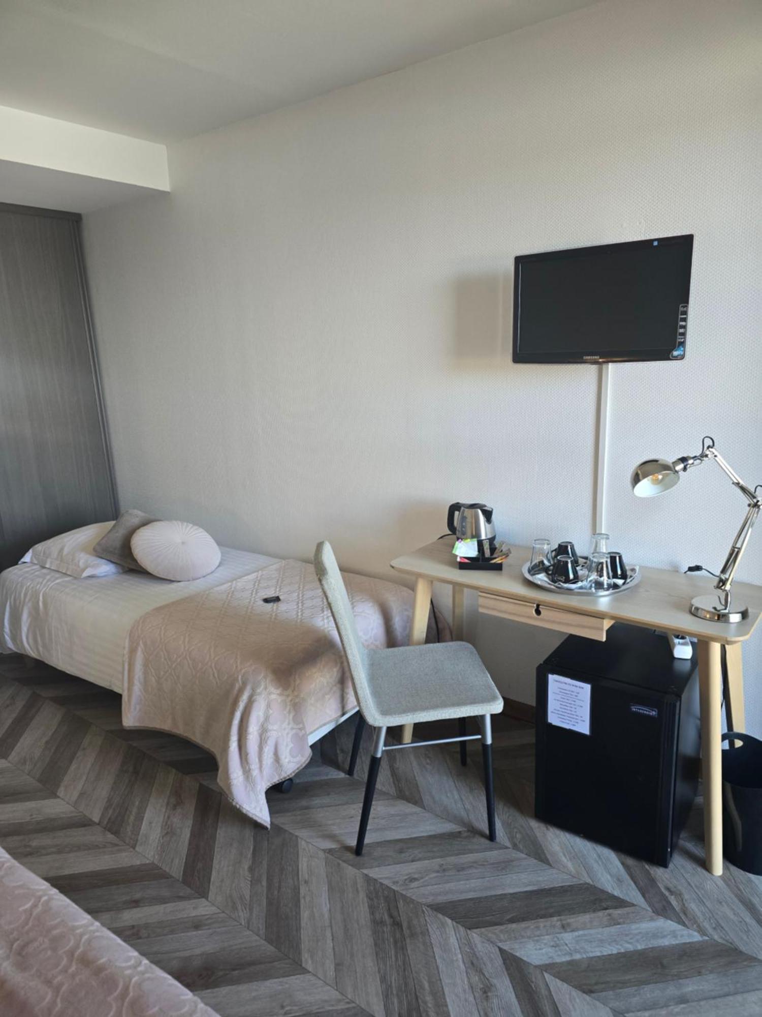 Hotel L'Ideal Le Mountbatten Arromanches-les-Bains Eksteriør bilde