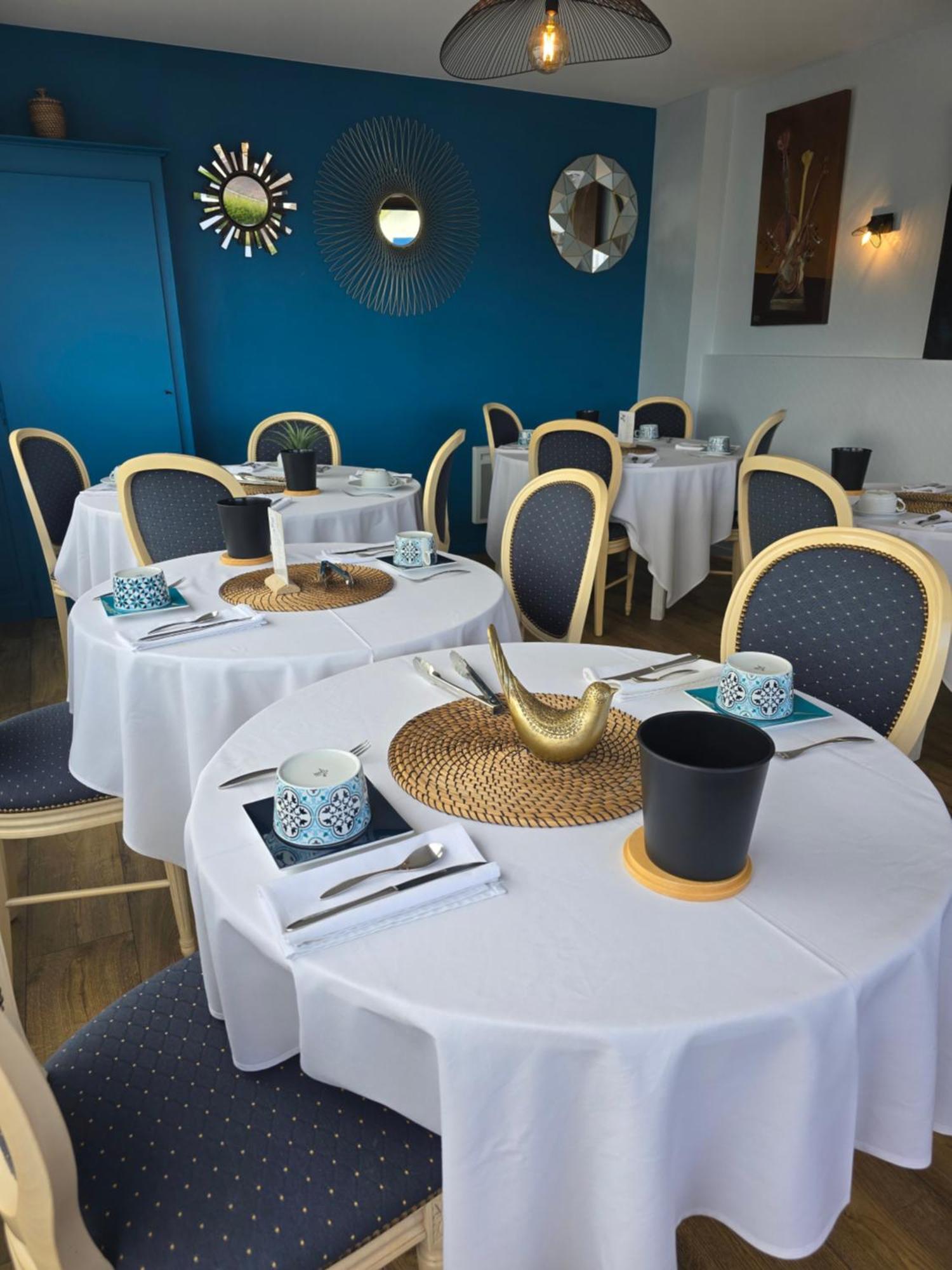 Hotel L'Ideal Le Mountbatten Arromanches-les-Bains Eksteriør bilde