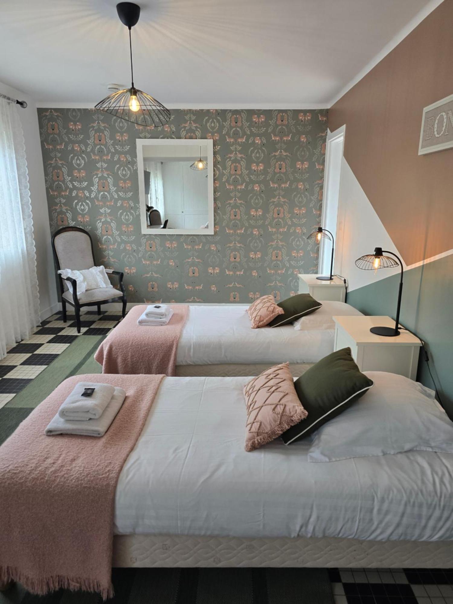 Hotel L'Ideal Le Mountbatten Arromanches-les-Bains Eksteriør bilde